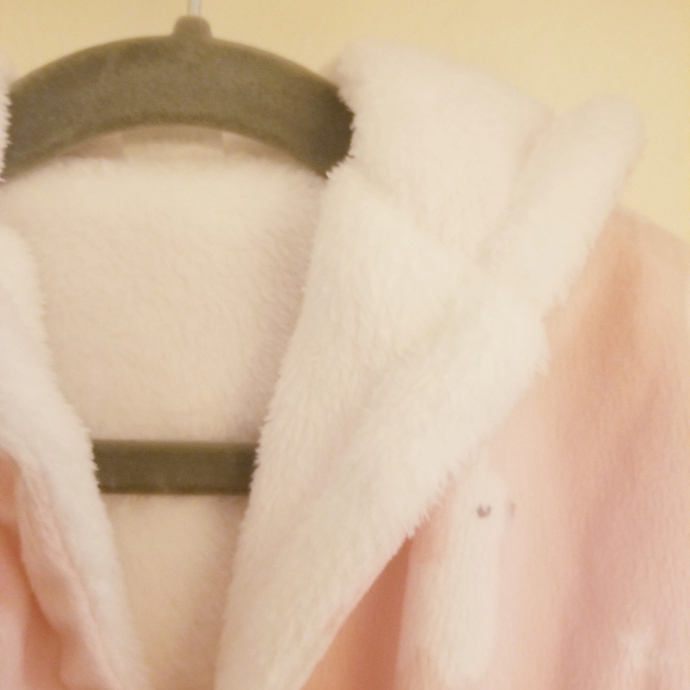 Pink Llama Robe - Picture 3 of 3